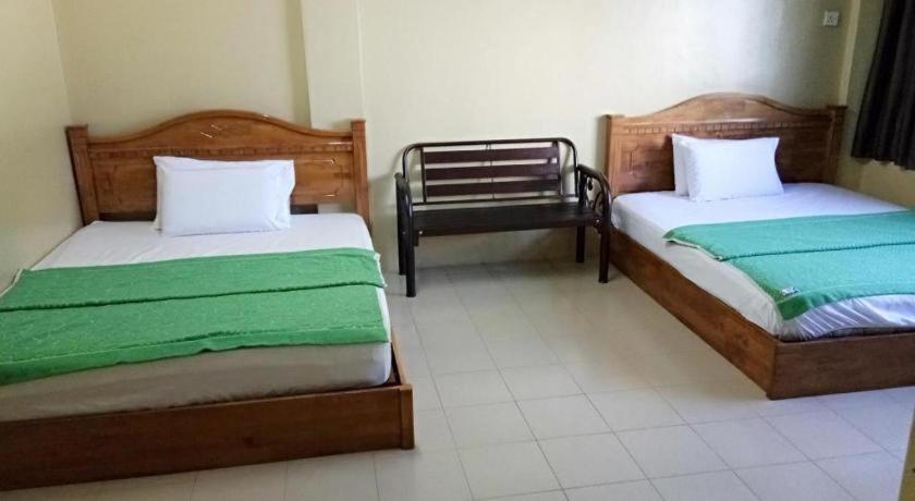 History Hotel Кангар Екстериор снимка